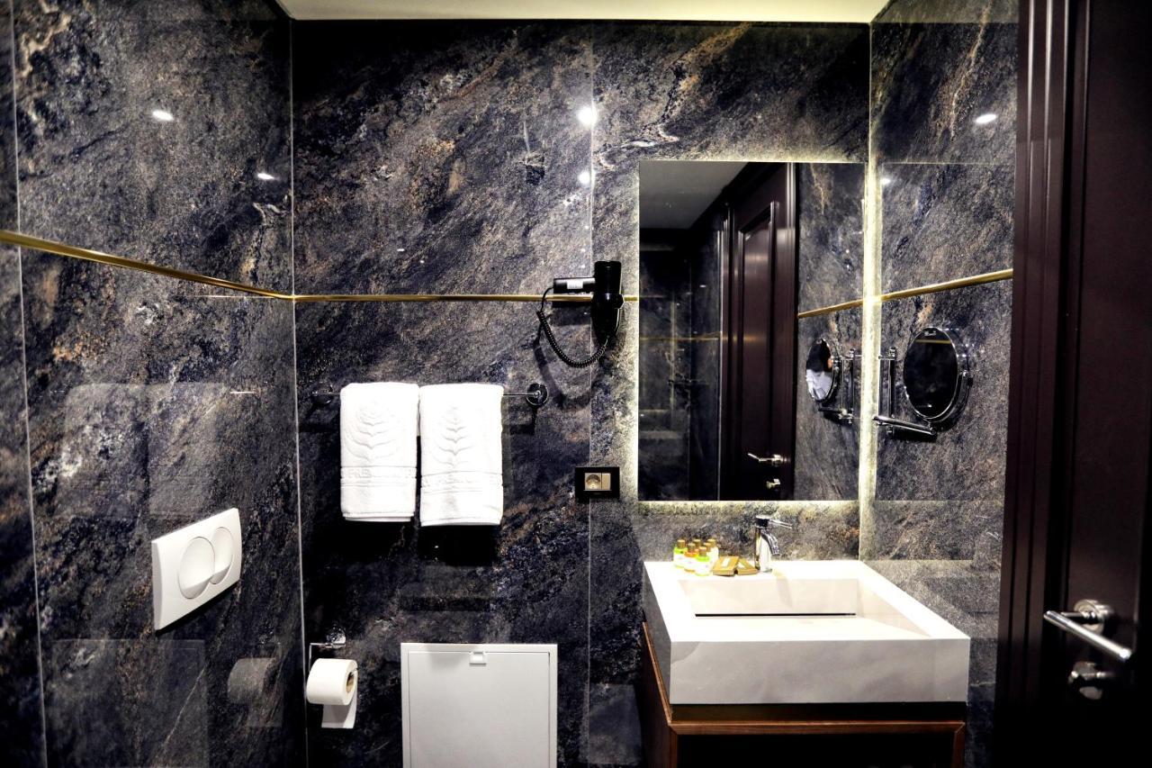 Luxury Premium Finese Hotel Golem  Exterior photo